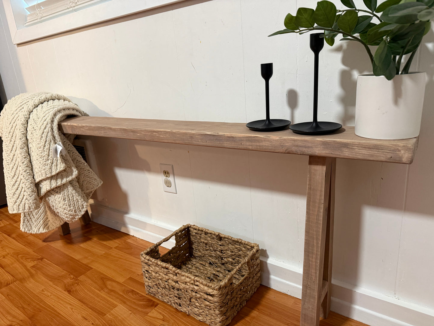 The Minimalist Farmhouse Bench